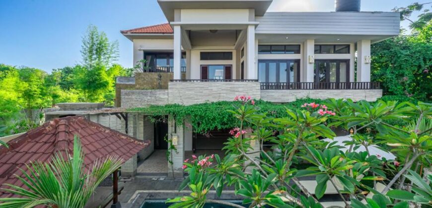 Aradhia Villa Nusa Dua Bali